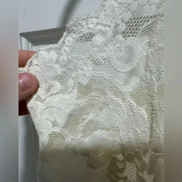 Vintage Victoria’s Secret White lace and satin slip dress wedding bridal size L - Picture 4 of 6